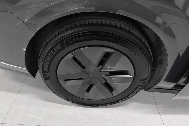 Used Li Auto MEGA 2024 Ultra Model