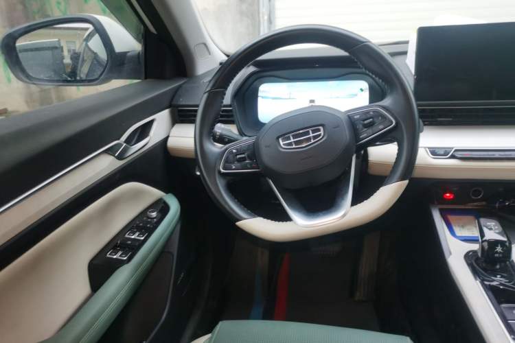 Used Geely Auto Emgrand L HiP 2022 1.5TD-DHT Pro 100KM Super Swift Steering Wheel