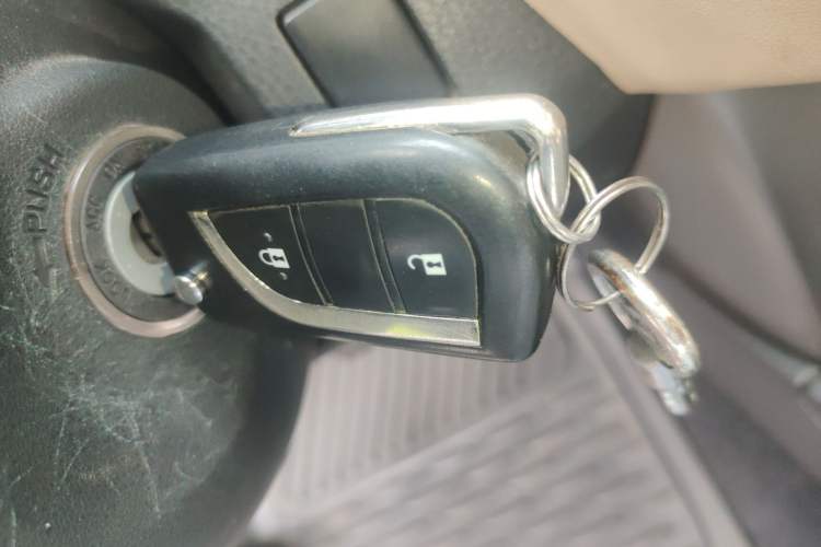 Used Toyota RAV4 2015 2.0L CVT Two-Wheel Drive Urban Edition
