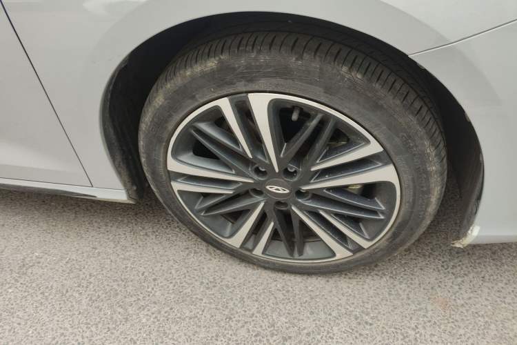 Used Chery Arrizo 8 2023 High-Performance Edition 2.0T DCT Powerfully Equipped
