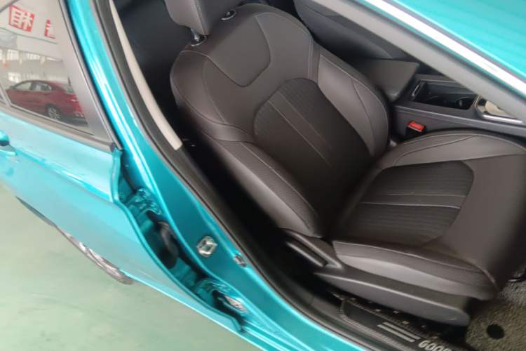 Used Dongfeng Aeolus Yixuan 2020 230T Automatic Advanced Edition