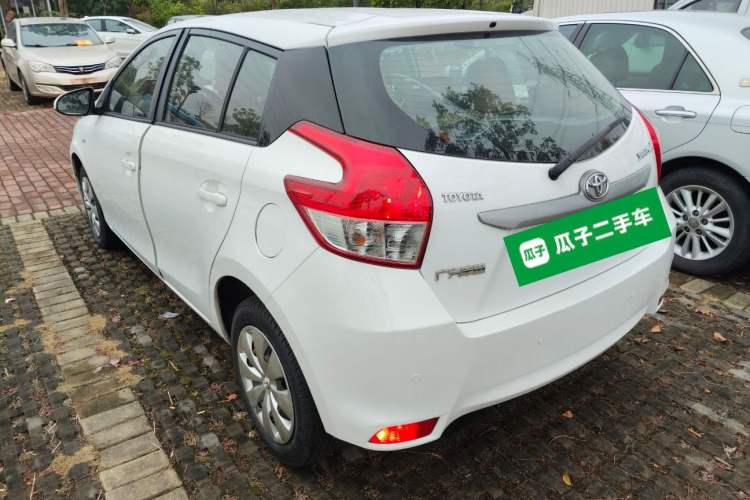 Used Toyota YARiS L Zhi Xuan 2015 1.5E Automatic Charm Edition