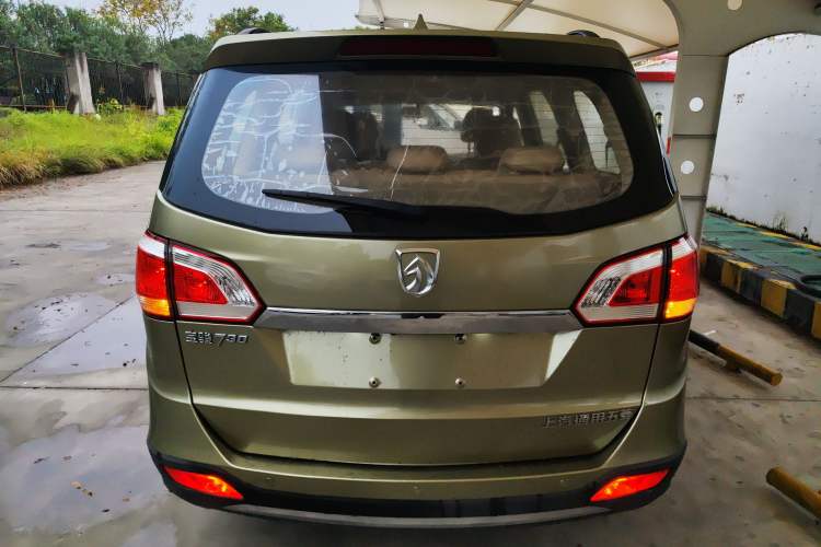Used Baojun 730 2014 1.5L manual Comfort ESP version 7 seats