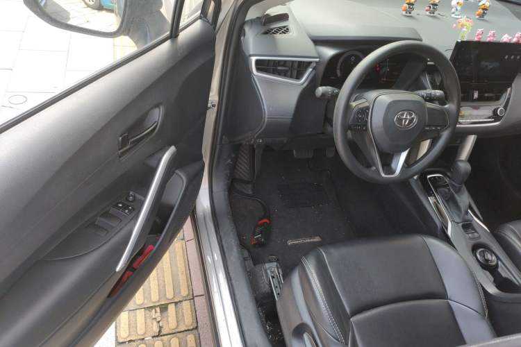 Used Toyota FRONTLANDER 2023 2.0L CVT Elite Edition