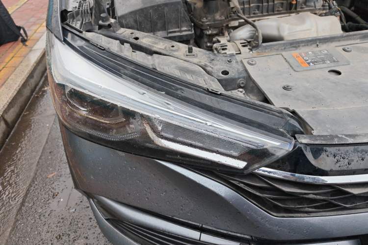 Used Roewe i5 2021 1.5L CVT Platinum Edition