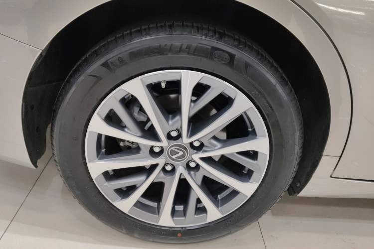 Used Lexus ES 2023 200 Excellence Edition Right Rear Wheel Hub