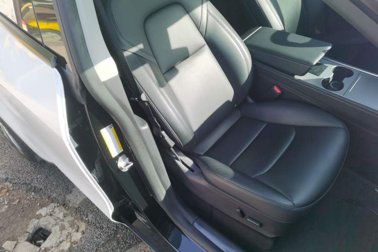 Used Tesla Model Y 2021 Standard Range Rear-Wheel Drive Version