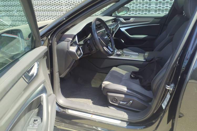 Used Audi A6L 2024 40 TFSI Luxury Dynamic Edition Driver Seat