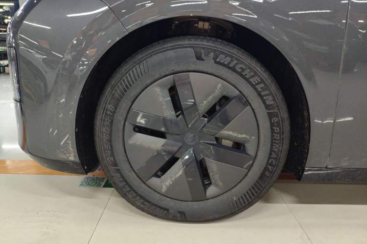 Used Li Auto MEGA 2024 Ultra Model