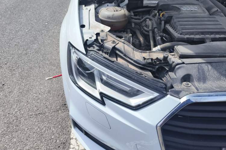 Used Audi A3 2018 30th Anniversary Edition Sportback 35 TFSI Ambition Model Right Front Headlight