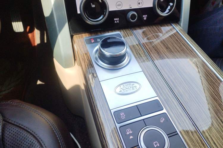 Used Land Rover Range 2019 3.0 SC V6 Long-wheelbase Version Gear Lever