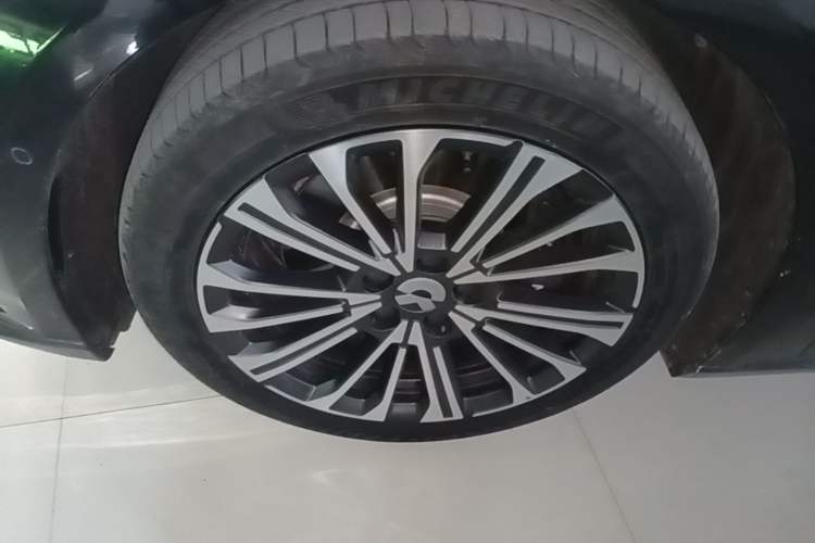 Used Nio ET5T 2024 75kWh Touring