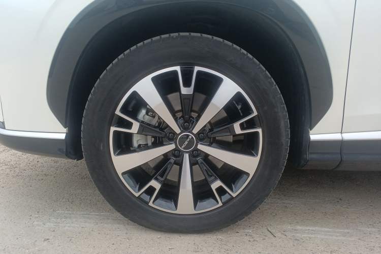 Used Roewe D5X DMH 2024 135 Tech Edition Left Front Wheel Hub