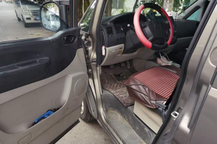 Used FORTHING Lingzhi 2017 V3 1.5L 5-Seater Special Offer Model