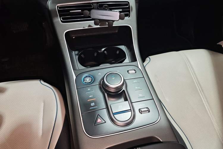 Used BYD Destroyer 05 2024 HONOR Edition DM-i 55KM Luxury Model
