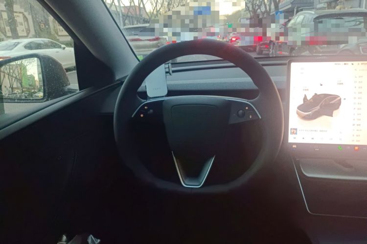 Used Tesla Model Y 2025 Rear-Wheel-Drive Version
