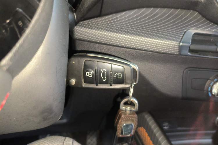 Used Audi Q2L 2022 35 TFSI Progressive Dynamic Edition
