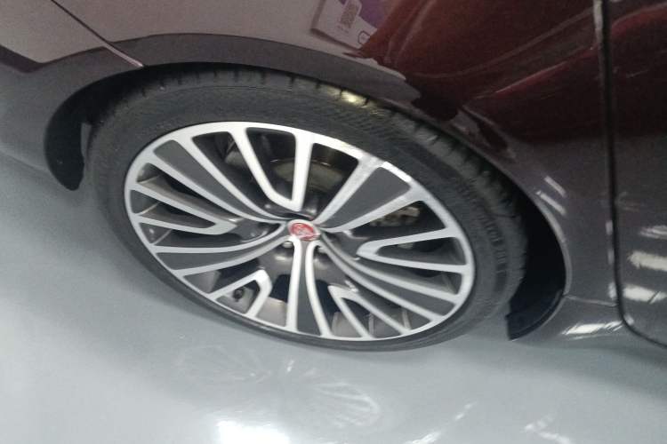 Used Jaguar XJ 2018 XJL 3.0 SC Two-Wheel-Drive Panoramic Business Edition