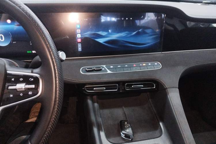 Used Roewe D7 2023 DMH 125km Flagship Edition
