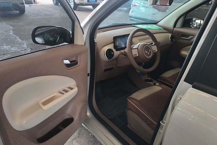 Used Wuling Hongguang MINIEV 2025 Four-Door Version Advanced Edition Driver Seat