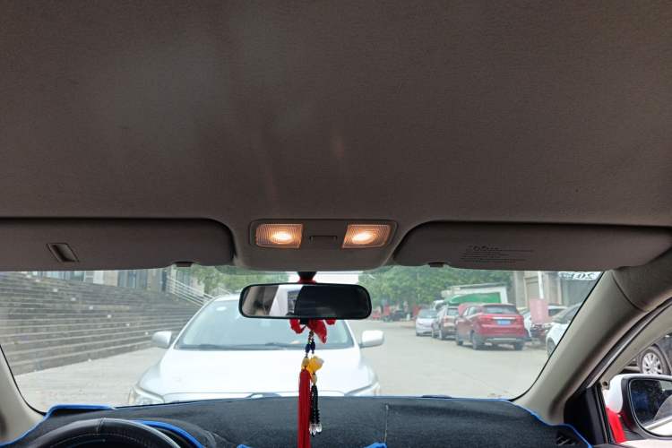 Used Hyundai Verna (older generation) 2014 1.4L Manual Smart GLS Trim Headliner