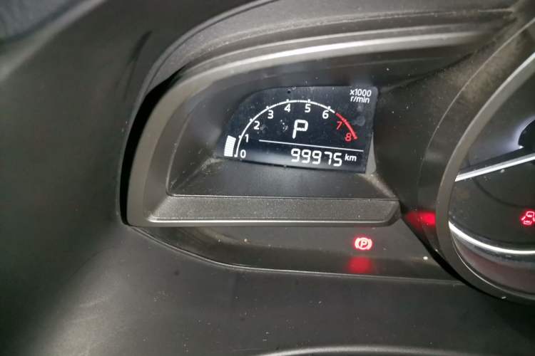 Used Mazda 3 Axela 2017 Sedan 1.5L Automatic Luxury Model China VI Standard
