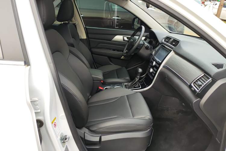 Used Haval H2 2017 Red-Label 1.5T Automatic Two-Wheel Drive Luxury Model