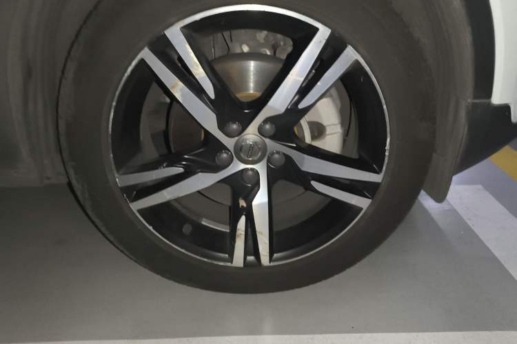 Used Volvo XC40 2021 T4 Four-Wheel Drive Smart & Sporty Edition
