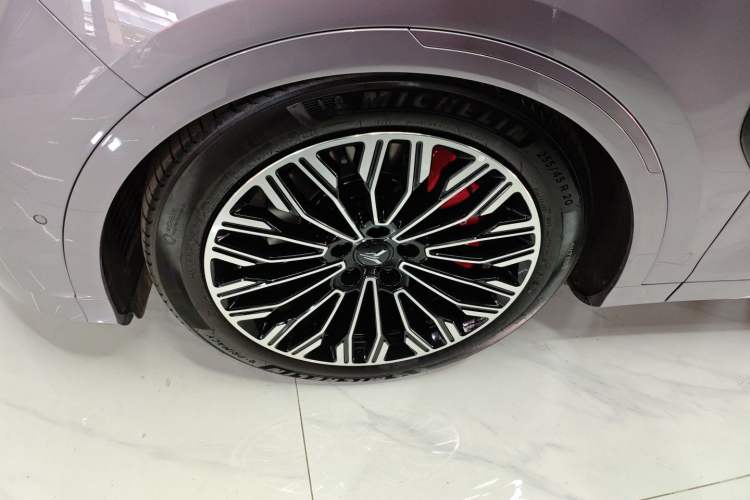 Used VOYAH FREE 2025 Model FREE+ Four-Wheel-Drive Qiankun Edition