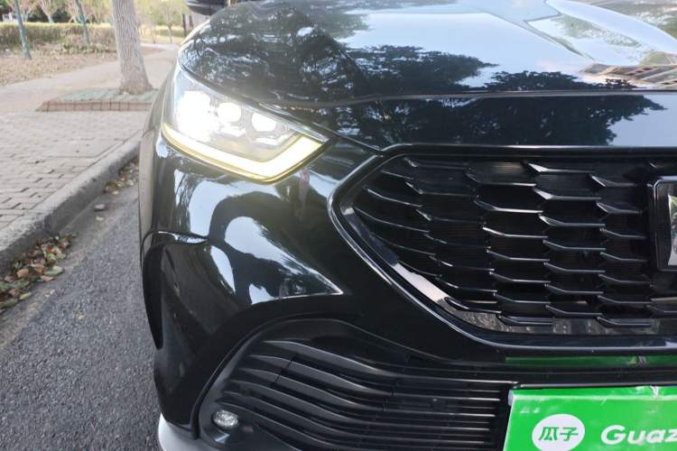 Used Toyota Crown Kluger 2021 2.5L HEV Four-Wheel Drive Premium Edition Right Front Headlight