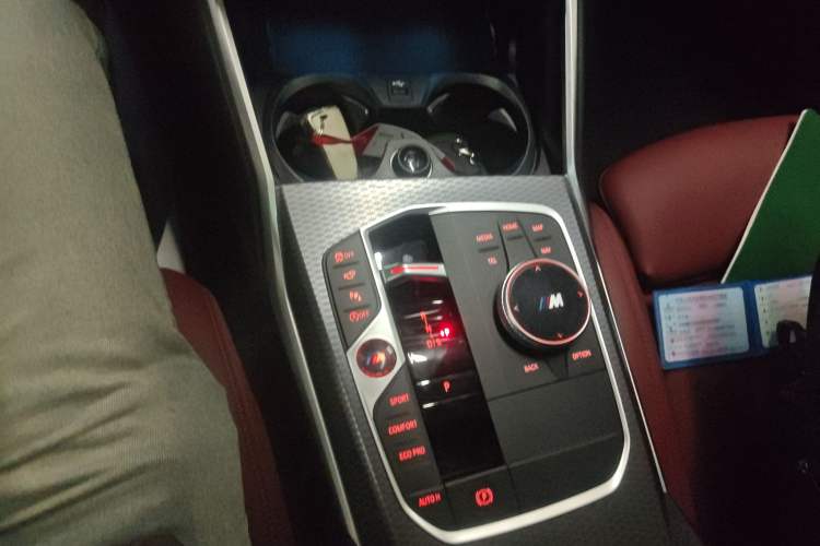 Used BMW 3 Series 2024 325i M Sport Night Edition Package Gear Lever