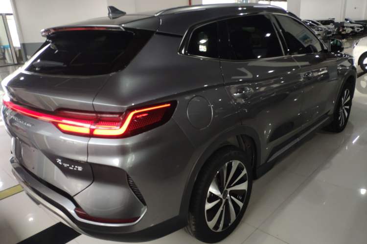 Used BYD Song PLUS New Energy 2024 Honor Edition EV 520km Luxury Model