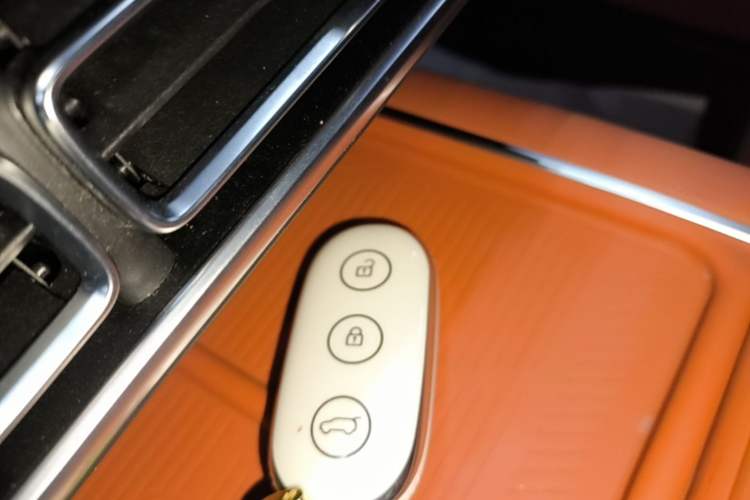 Used Li Auto L8 2023 Max model Vehicle Key