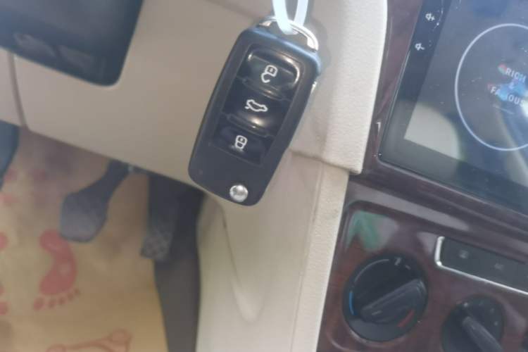Used Volkswagen Lavida 2013 Revised Version 1.4 TSI Manual Comfort Edition
