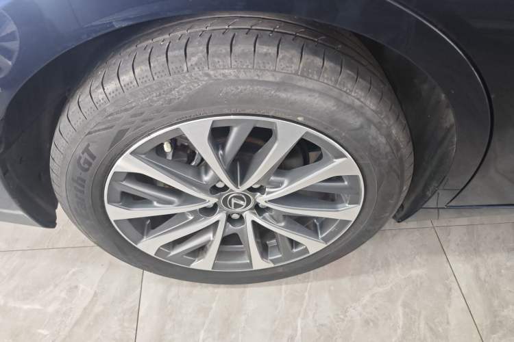 Used Lexus ES 2022 200 Excellence Edition