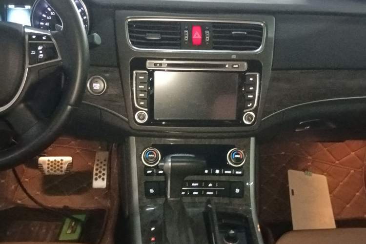 Used Haval H8 2015 2.0T Two-Wheel-Drive Elite Version