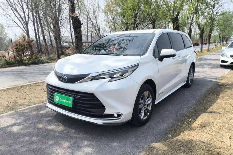 Used Toyota SIENNA 2023 2.5L Hybrid Comfort Edition
