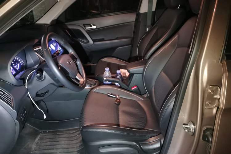 Used Hyundai ix25 2015 1.6L Automatic Two-Wheel Drive Smart GLS Trim Left Front Seat