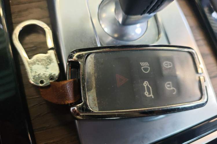 Used Land Rover Discovery Sport 2022 Revised Version 249 PS R-Dynamic S Performance Edition 5 Seats