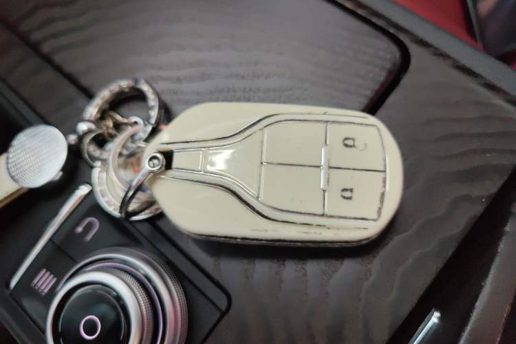 Used Maserati Ghibli 2019 3.0T Luxury Edition China VI Standard
