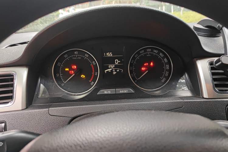 Used Skoda Rapid Spaceback 2014 1.6L Manual Enjoyment Edition