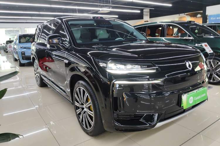 Used Denza N9 2025 Flagship Model Exterior 1