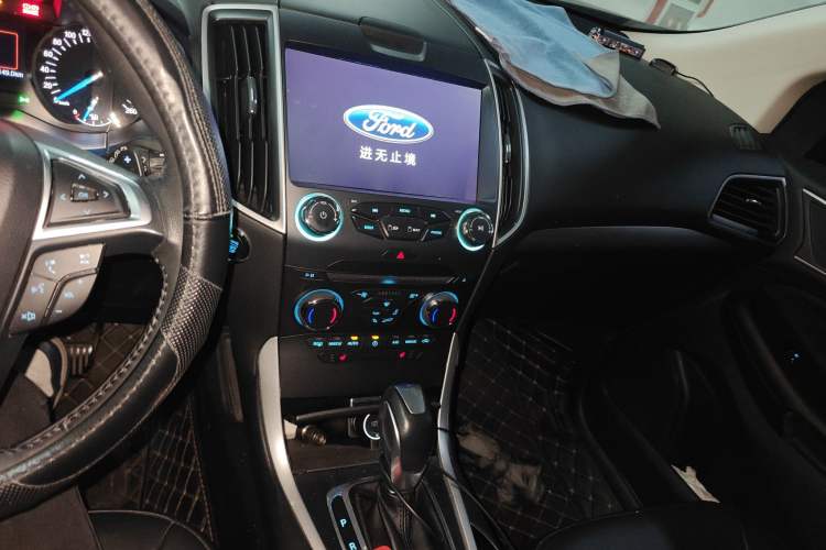 Used Ford Edge 2017 EcoBoost 245 Two-Drive Platinum Edition 5 Seats