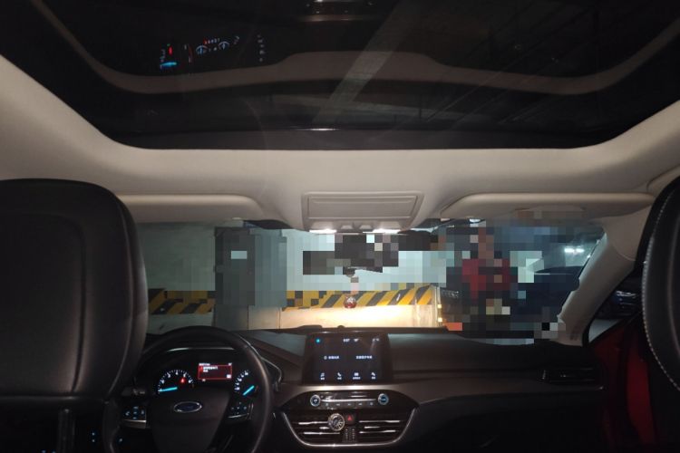 Used Ford Focus 2020 Hatchback EcoBoost 180 Automatic Trend Edition Headliner