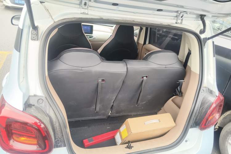 Used Wuling Hongguang MINIEV 2025 Four-Door Version Zhenxiang+ Edition Trunk