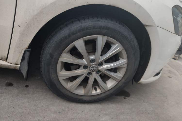 Used Volkswagen Lavida 2015 1.6L Automatic Comfort Edition