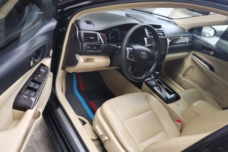 Used Toyota Camry 2015 2.0G Premier Edition