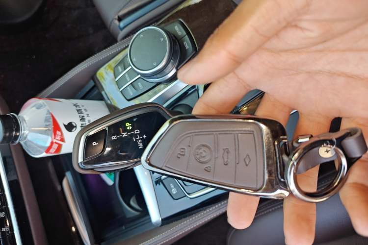 Used BMW 5 Series 2020 525Li Luxury Package
