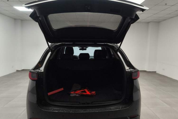 Used Mazda CX-5 2024 2.0L Automatic Two-Wheel Drive ZhiShang Version
