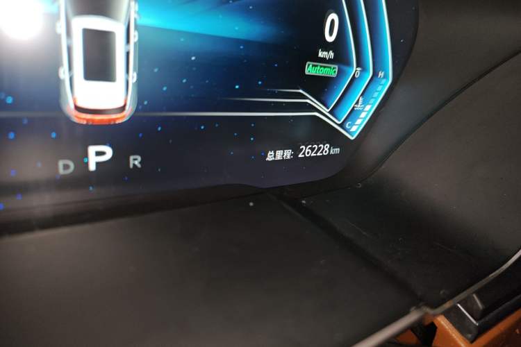 Used Zotye T700 2017 2.0T Dual-Clutch Prestige Version Odometer Close Up